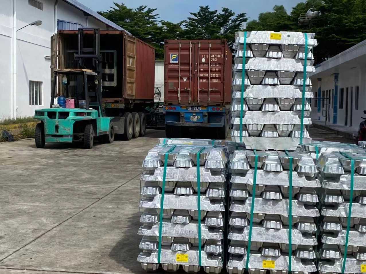 鋁錠1.jpg 鋁錠1.jpg