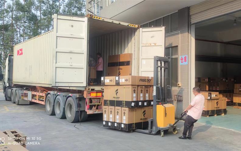 電動(dòng)車.jpg 電動(dòng)車.jpg